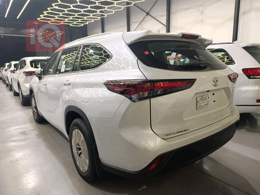 تۆیۆتا هایلاندەر